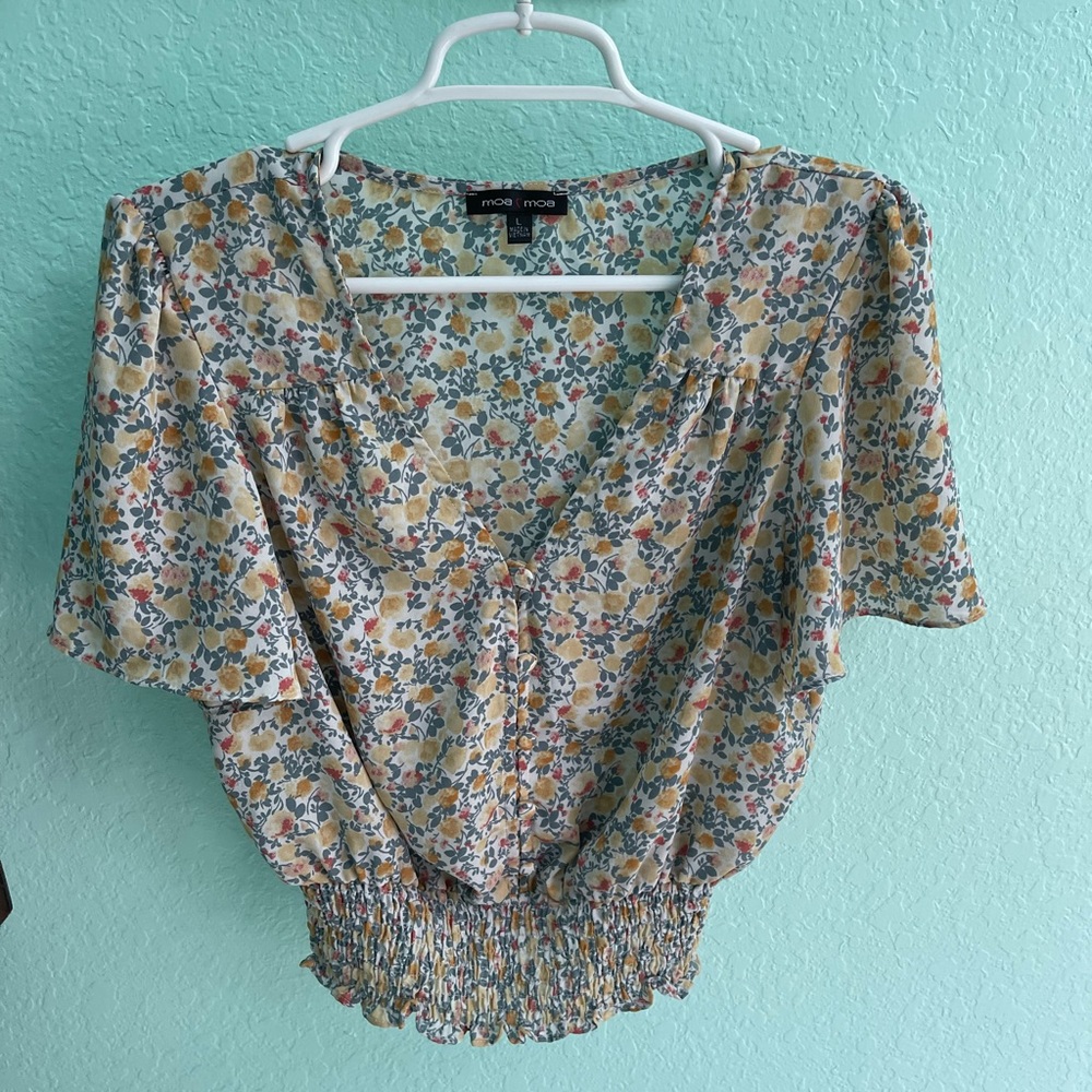 Crop top size: L